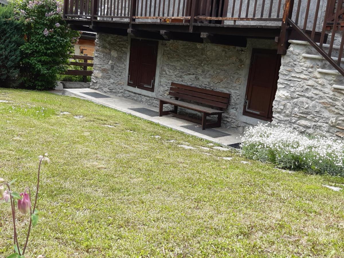 Sauze d'Oulx with garden, ciâbőt la garitüla Sauze D'Oulx Exterior foto