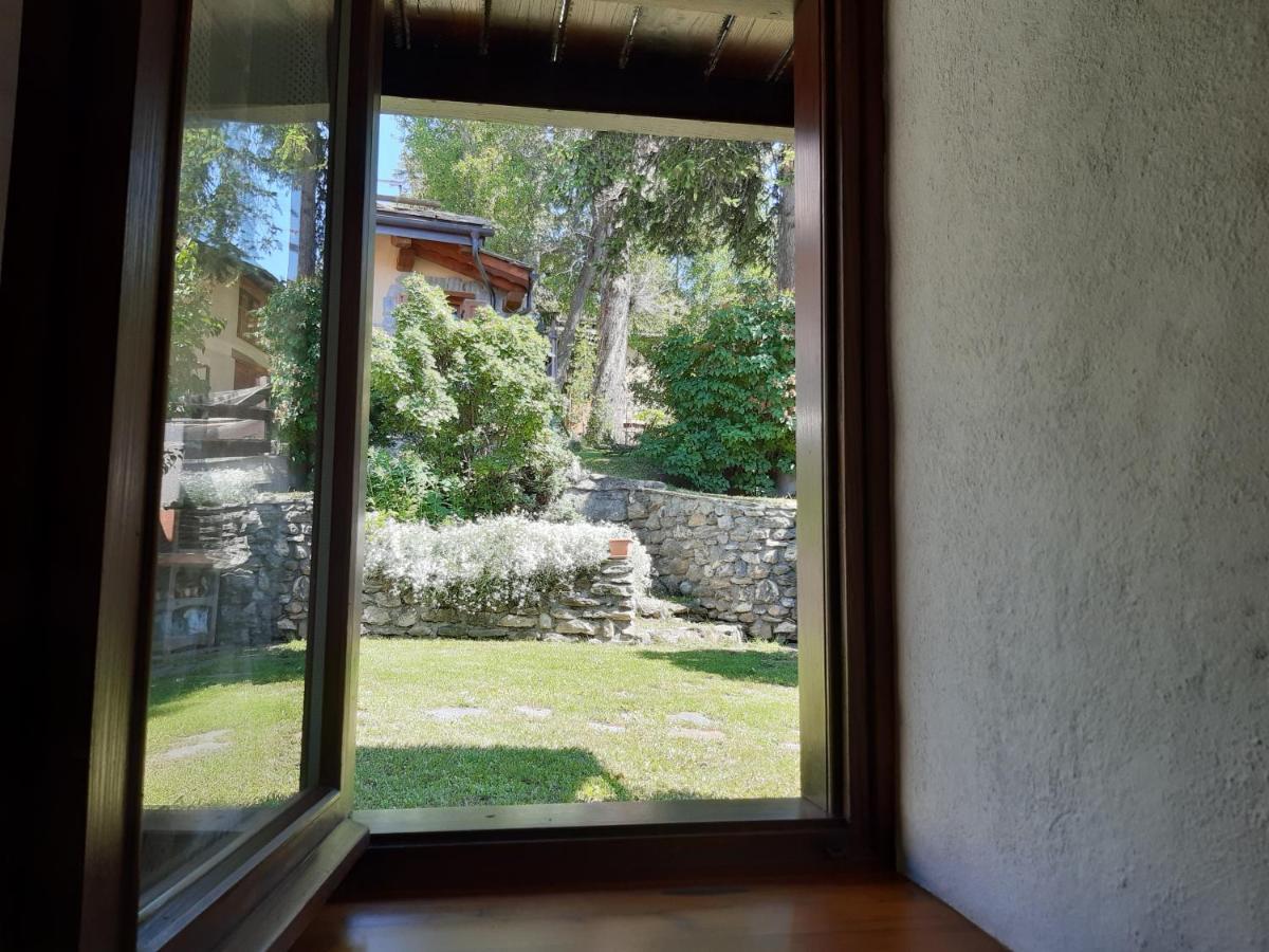 Sauze d'Oulx with garden, ciâbőt la garitüla Sauze D'Oulx Exterior foto