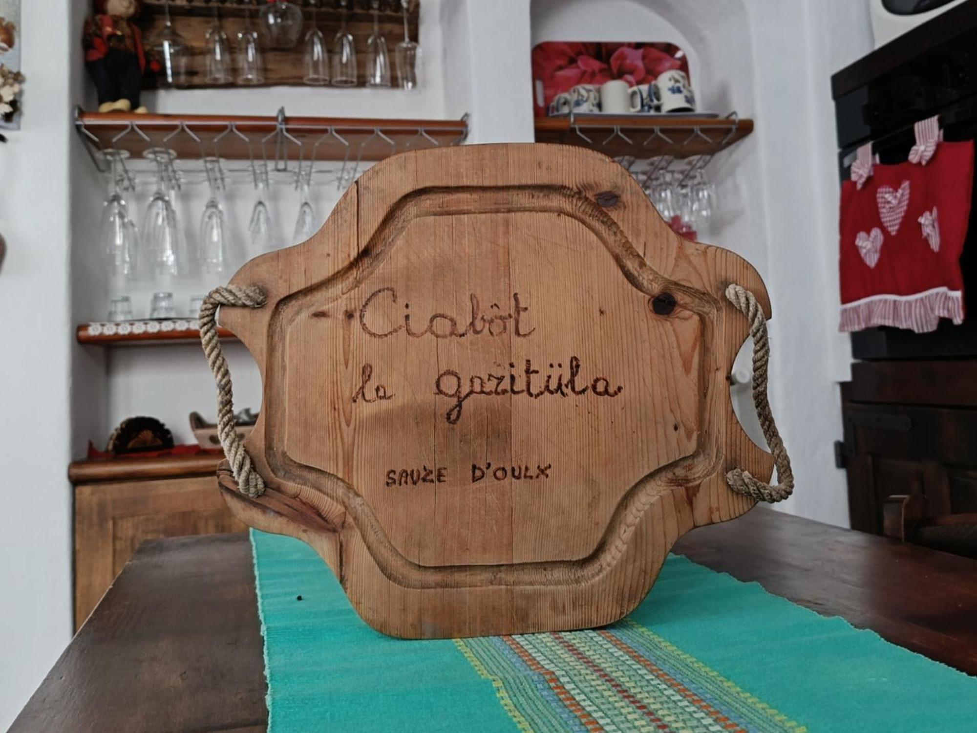 Sauze d'Oulx with garden, ciâbőt la garitüla Sauze D'Oulx Exterior foto